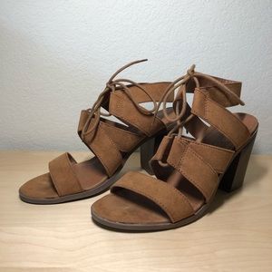 Light brown Candie’s suede heels